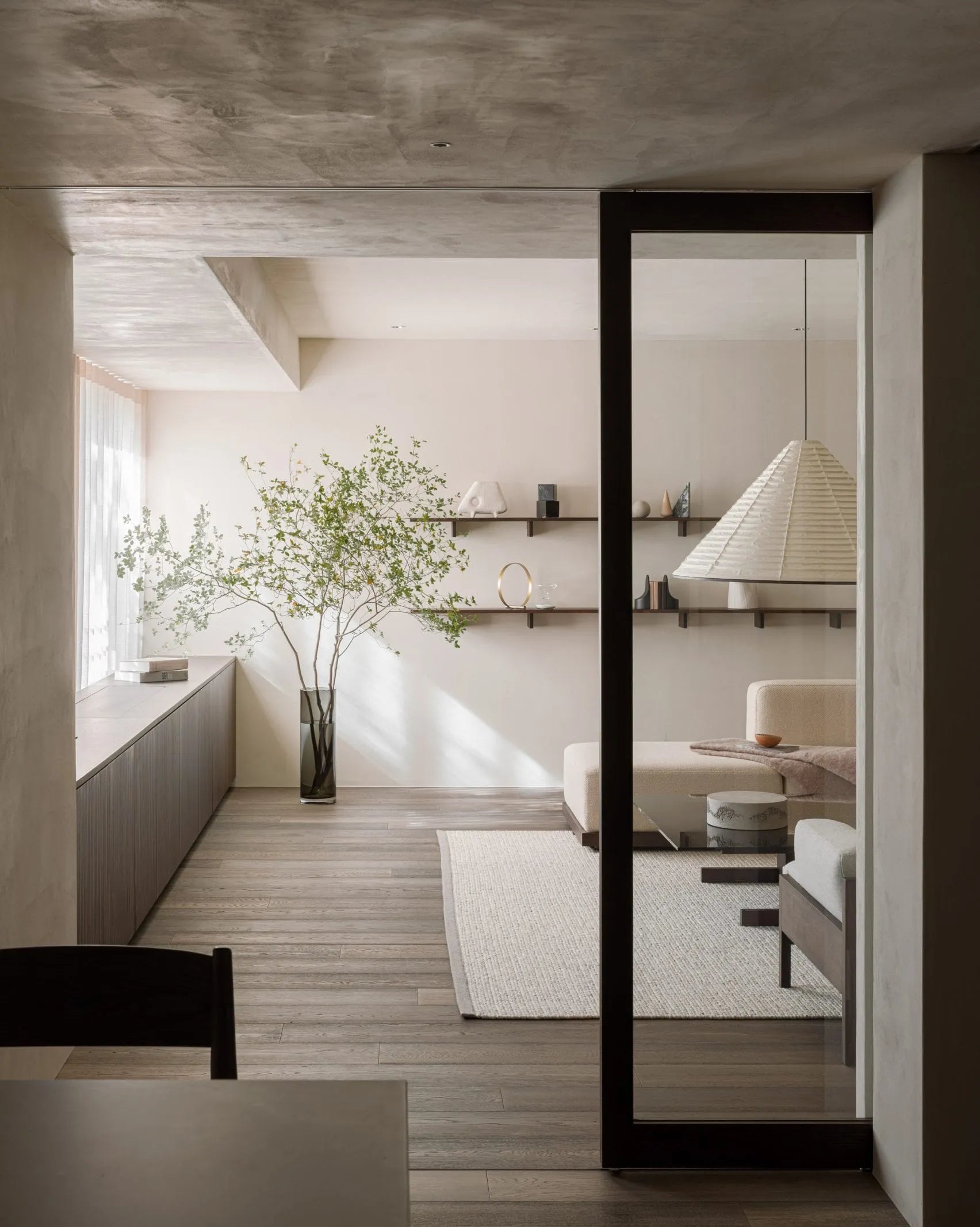 The Luxury of Minimalism: Embracing Elegance in Simplified Design